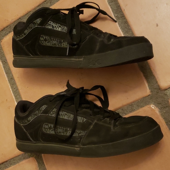 Vans Morgen - Picture 2 of 7